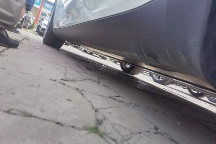 Used Tesla Model Y 2022 Revised Version Rear-Wheel Drive Left Side Sill