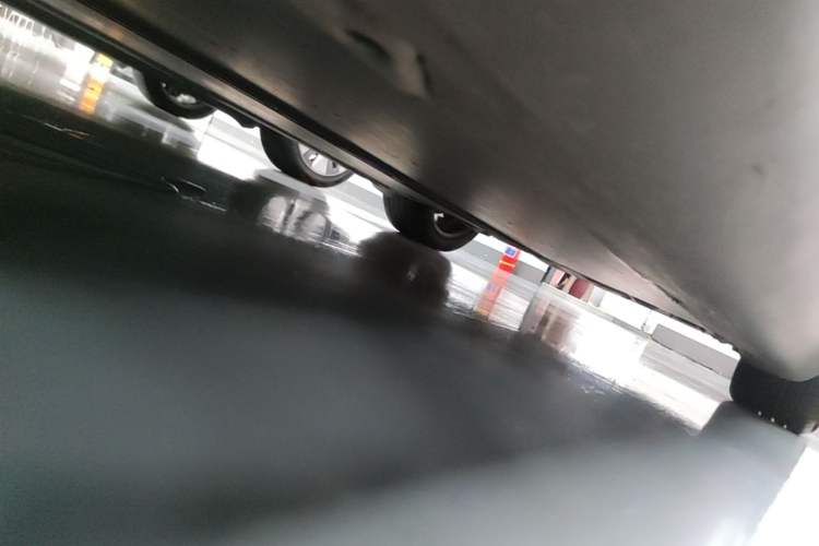 Used Tesla Model Y 2022 Revised Version Rear-Wheel Drive Left Side Sill