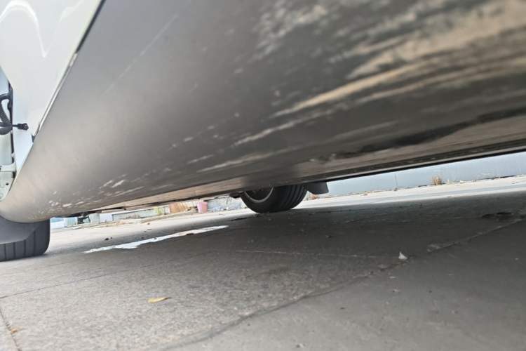 Used Tesla Model Y 2022 Revised Version Rear-Wheel Drive Left Side Sill