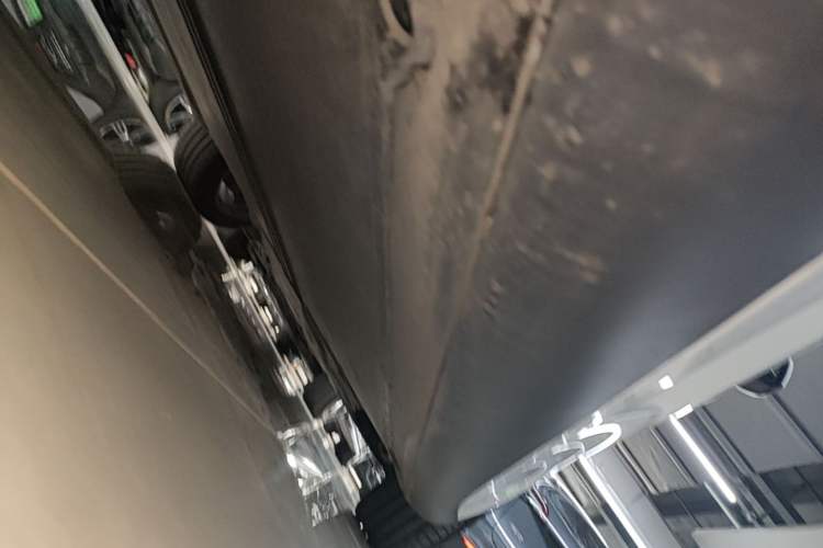 Used Tesla Model Y 2022 Rear-Wheel-Drive Version Left Side Sill