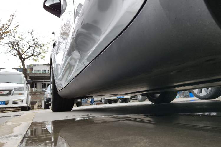 Used Tesla Model Y 2022 Revised Version Rear-Wheel Drive Left Side Sill