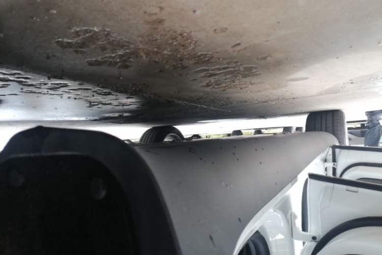 Used Tesla Model Y 2022 Long-Range All-Wheel-Drive Version Left Side Sill