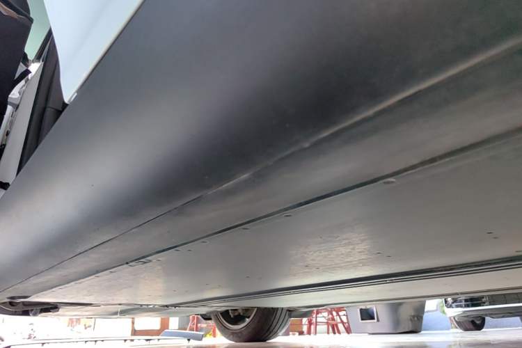 Used Tesla Model Y 2022 Revised Version Rear-Wheel Drive Left Side Sill