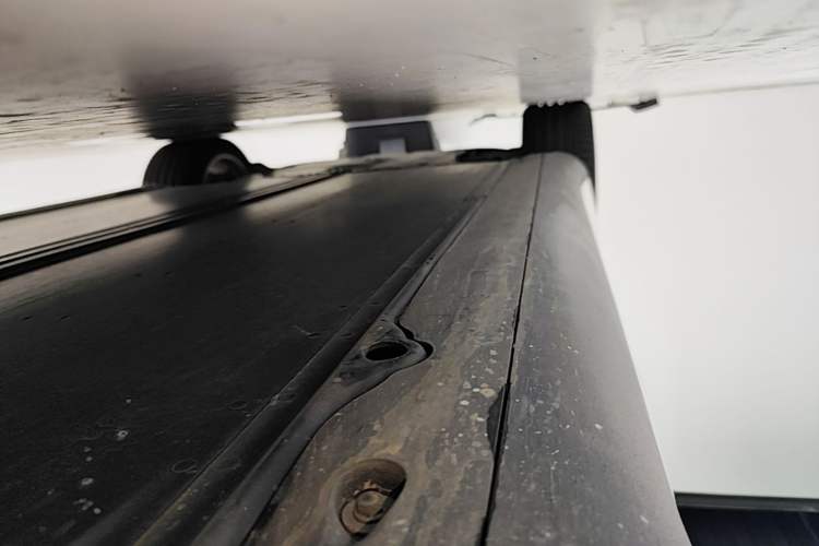 Used Tesla Model Y 2022 Revised Version Rear-Wheel Drive Left Side Sill