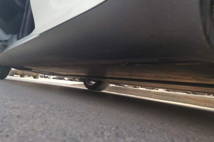 Used Tesla Model Y 2022 Revised Version Rear-Wheel Drive Left Side Sill
