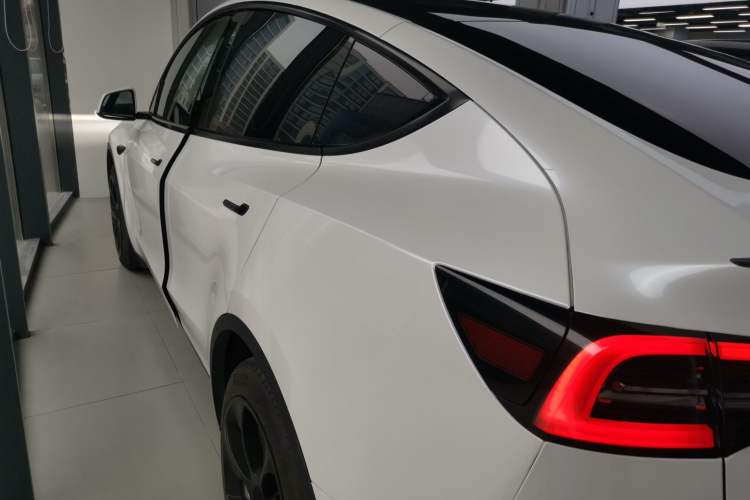 Used Tesla Model Y 2022 Revised Version Rear-Wheel Drive Left Side