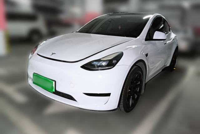 Ojetý Tesla Model Y 2022 Rear-Wheel-Drive Version
