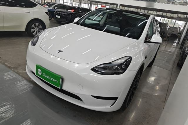 Tesla Model Y 2022 Revised Version Rear-Wheel Drive с пробегом