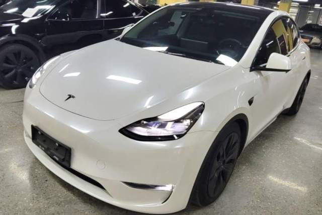 Used Tesla Model Y 2022 Long-Range All-Wheel-Drive Version