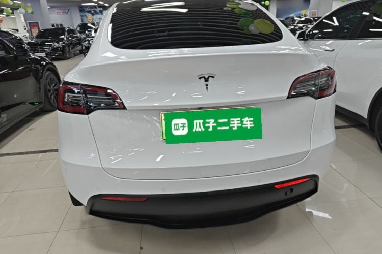 Used Tesla Model Y 2022 Long-Range All-Wheel-Drive Version Rear