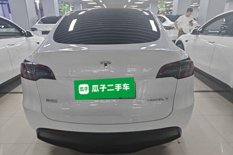 Used Tesla Model Y 2022 Long-Range All-Wheel-Drive Version Rear