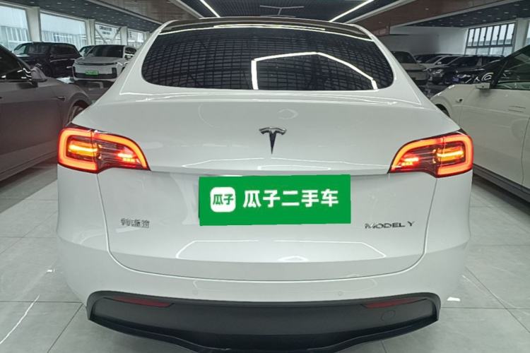 Used Tesla Model Y 2022 Long-Range All-Wheel-Drive Version Rear