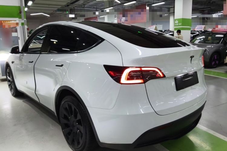 Used Tesla Model Y 2022 Rear-Wheel-Drive Version Rear Left 45 Deg