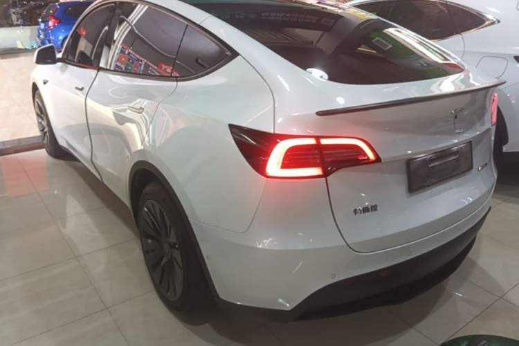 Used Tesla Model Y 2022 Revised Version Long-Range All-Wheel Drive Rear Left 45 Deg