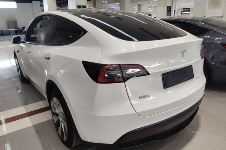 Used Tesla Model Y 2022 Rear-Wheel-Drive Version Rear Left 45 Deg
