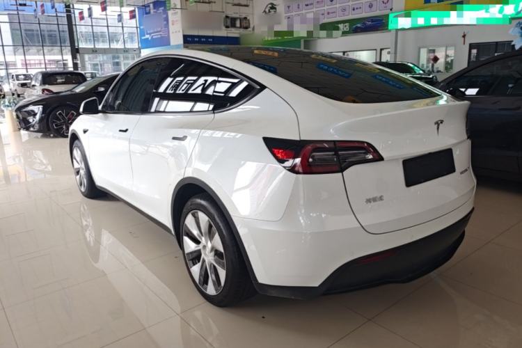 Used Tesla Model Y 2022 Rear-Wheel-Drive Version Rear Left 45 Deg