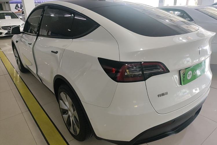 Used Tesla Model Y 2022 Rear-Wheel-Drive Version Rear Left 45 Deg