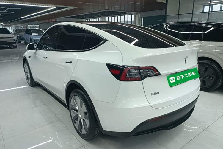 Used Tesla Model Y 2022 Long-Range All-Wheel-Drive Version Rear Left 45 Deg