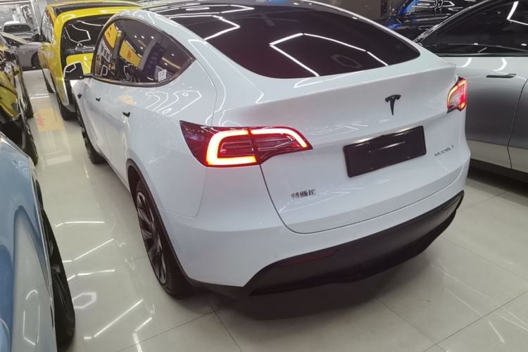 Used Tesla Model Y 2022 Long-Range All-Wheel-Drive Version Rear Left 45 Deg