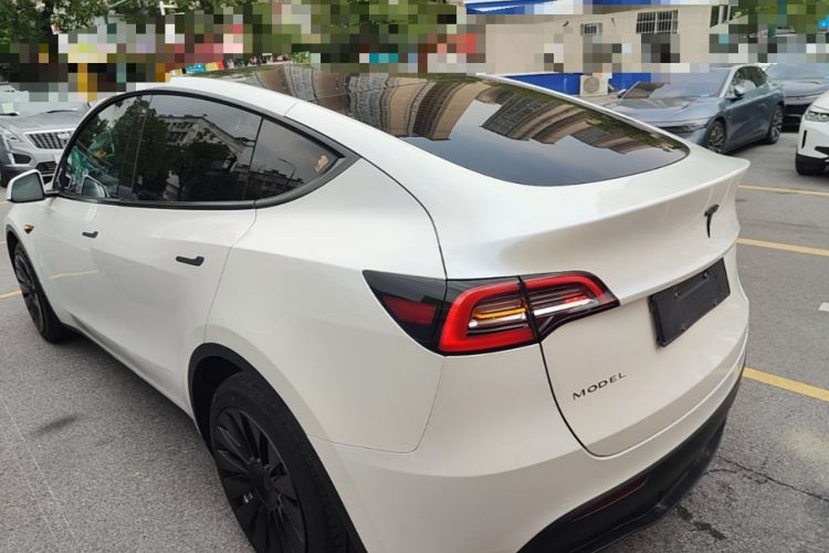 Used Tesla Model Y 2022 Long-Range All-Wheel-Drive Version Rear Left 45 Deg
