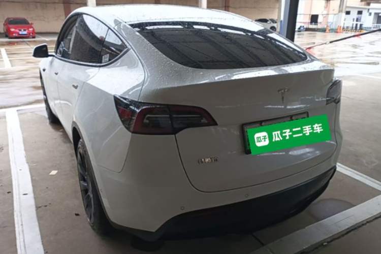 Used Tesla Model Y 2022 Long-Range All-Wheel-Drive Version Rear Left 45 Deg