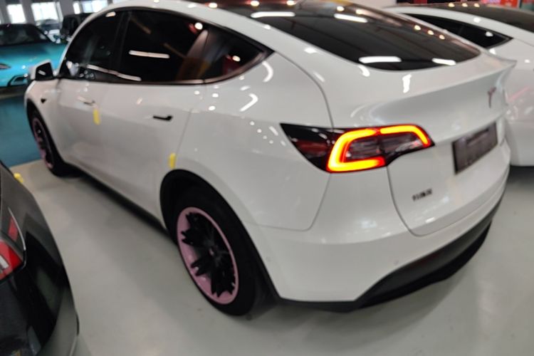 Used Tesla Model Y 2022 Rear-Wheel-Drive Version Rear Left 45 Deg