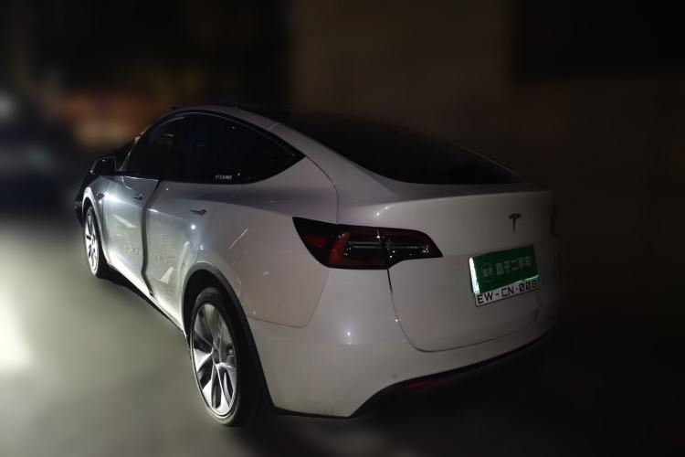 Used Tesla Model Y 2022 Rear-Wheel-Drive Version Rear Left 45 Deg