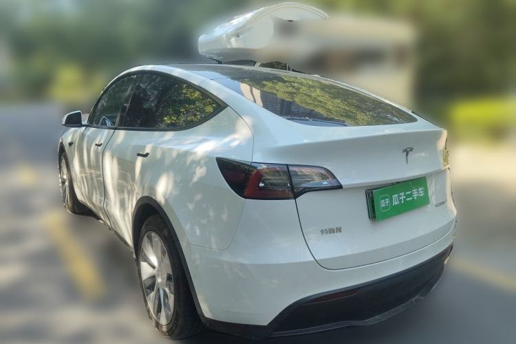 Used Tesla Model Y 2022 Rear-Wheel-Drive Version Rear Left 45 Deg