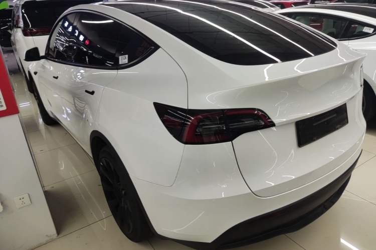 Used Tesla Model Y 2022 Rear-Wheel-Drive Version Rear Left 45 Deg