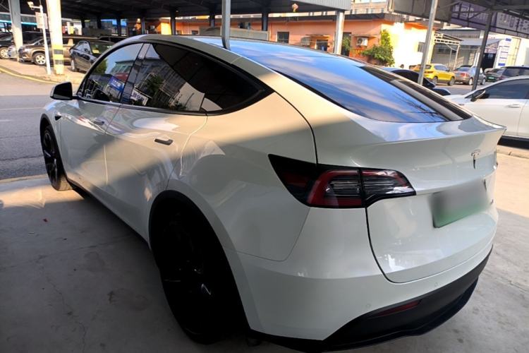 Used Tesla Model Y 2022 Rear-Wheel-Drive Version Rear Left 45 Deg