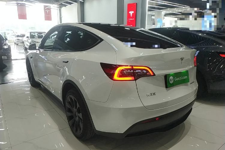 Used Tesla Model Y 2022 Long-Range All-Wheel-Drive Version Rear Left 45 Deg