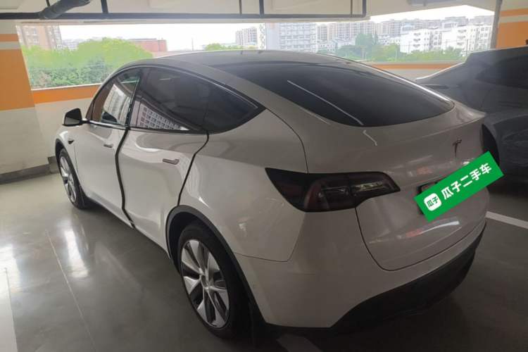 Used Tesla Model Y 2022 Rear-Wheel-Drive Version Rear Left 45 Deg