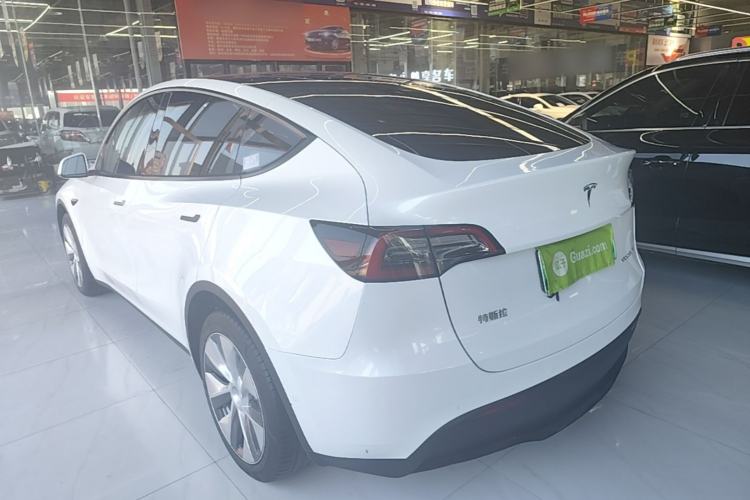 Used Tesla Model Y 2022 Rear-Wheel-Drive Version Rear Left 45 Deg