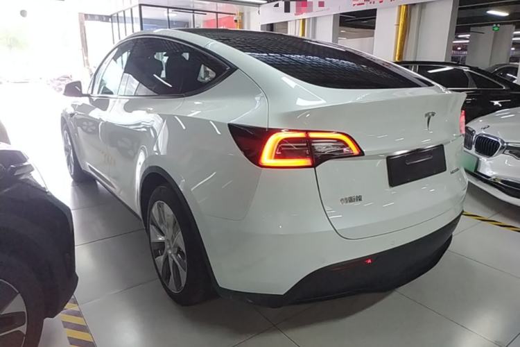 Used Tesla Model Y 2022 Rear-Wheel-Drive Version Rear Left 45 Deg