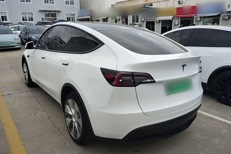 Used Tesla Model Y 2022 Long-Range All-Wheel-Drive Version Rear Left 45 Deg