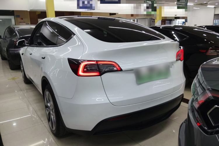 Used Tesla Model Y 2022 Rear-Wheel-Drive Version Rear Left 45 Deg