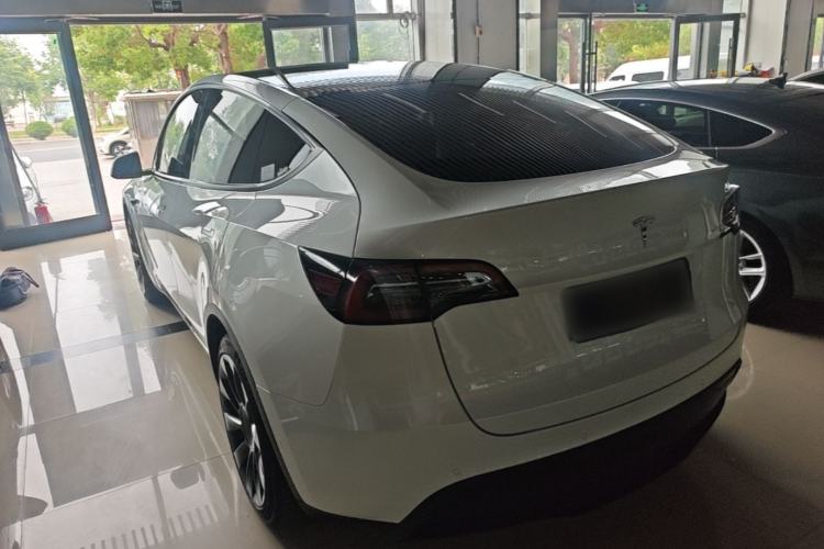 Used Tesla Model Y 2022 Rear-Wheel-Drive Version Rear Left 45 Deg