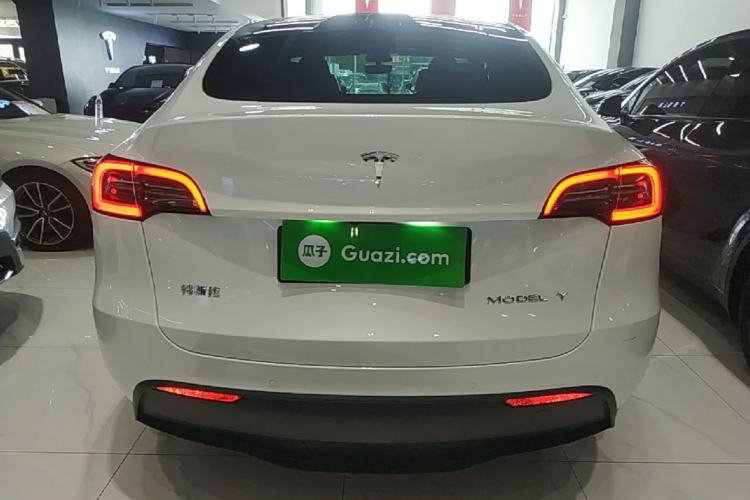 Used Tesla Model Y 2022 Long-Range All-Wheel-Drive Version Rear