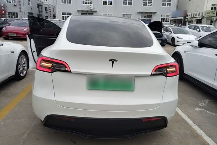 Used Tesla Model Y 2022 Long-Range All-Wheel-Drive Version Rear