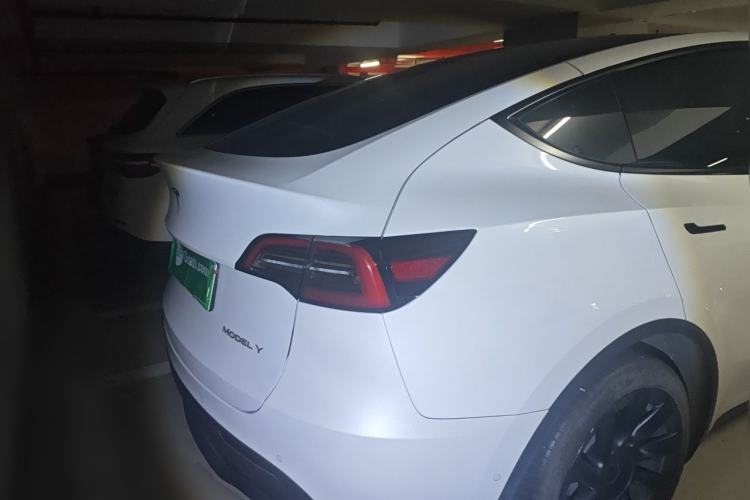 Used Tesla Model Y 2022 Long-Range All-Wheel-Drive Version Rear Right 45 Deg