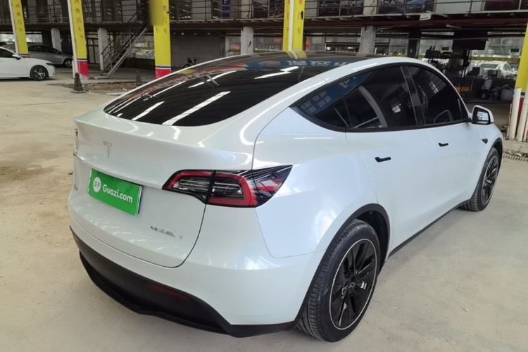 Used Tesla Model Y 2022 Rear-Wheel-Drive Version Rear Right 45 Deg