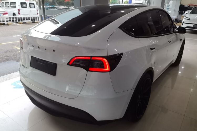 Used Tesla Model Y 2022 Performance High-Performance All-Wheel-Drive Version Rear Right 45 Deg
