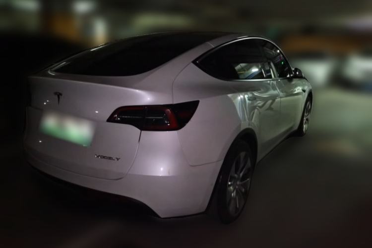 Used Tesla Model Y 2022 Rear-Wheel-Drive Version Rear Right 45 Deg