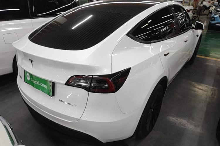 Used Tesla Model Y 2022 Rear-Wheel-Drive Version Rear Right 45 Deg