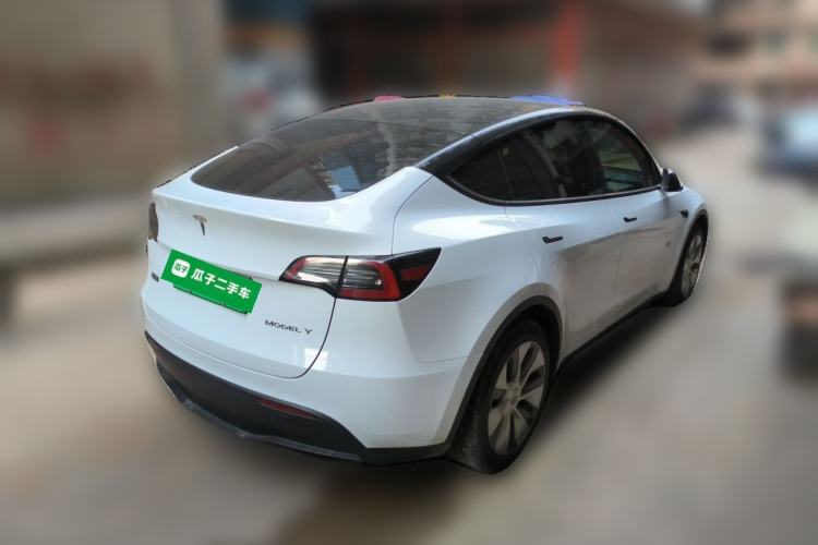 Used Tesla Model Y 2022 Rear-Wheel-Drive Version Rear Right 45 Deg
