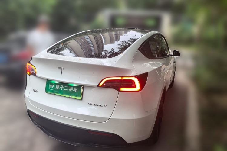 Used Tesla Model Y 2022 Long-Range All-Wheel-Drive Version Rear Right 45 Deg