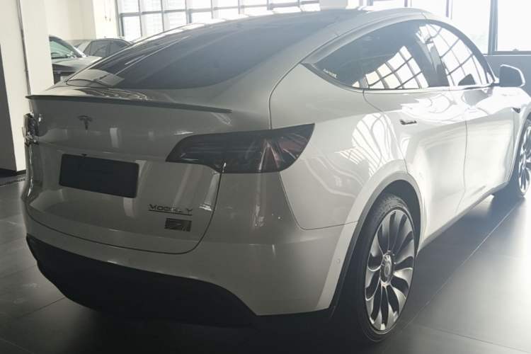 Used Tesla Model Y 2022 Performance High-Performance All-Wheel-Drive Version Rear Right 45 Deg