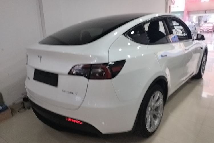 Used Tesla Model Y 2022 Rear-Wheel-Drive Version Rear Right 45 Deg