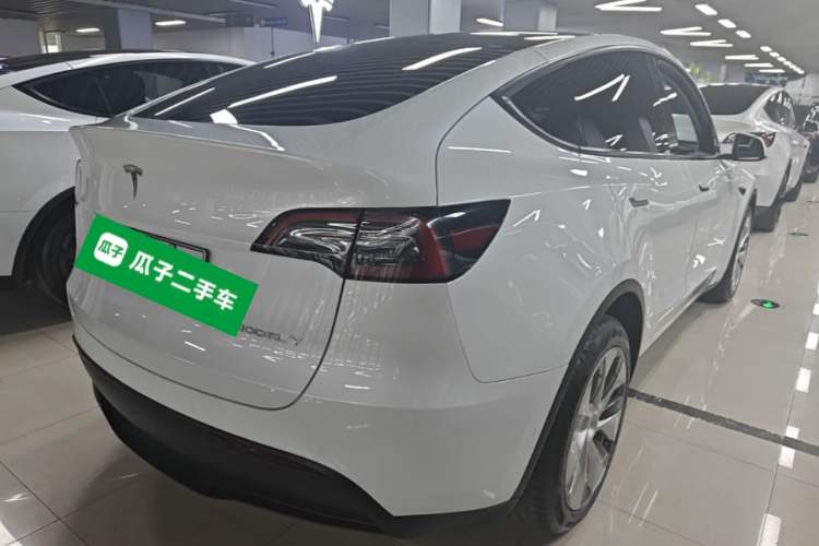 Used Tesla Model Y 2022 Long-Range All-Wheel-Drive Version Rear Right 45 Deg