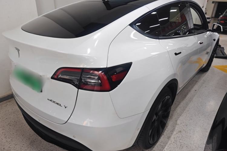 Used Tesla Model Y 2022 Rear-Wheel-Drive Version Rear Right 45 Deg
